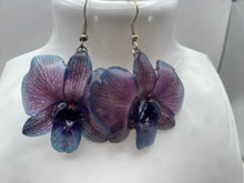 Load image into Gallery viewer, Real Flower Orchid Petal Earrings – Vibrant Purple Round Flower Botanical Jewelry