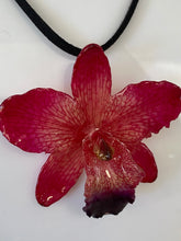Load image into Gallery viewer, Pink Catalina Orchid Real Flower Necklace
