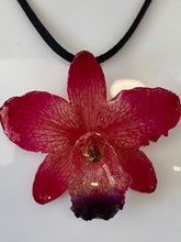 Load image into Gallery viewer, Pink Catalina Orchid Real Flower Necklace