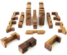 Load image into Gallery viewer, Brainteaser Puzzle Pig animal 3D wooden brain teaser puzzle-take apart and try put all pieces back again.