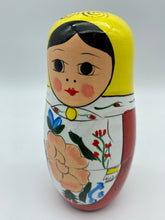 Load image into Gallery viewer, Wooden Nesting Dolls 5 pcs in red and yellow.