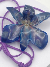 Load image into Gallery viewer, Purple orchid Dendrobium Real Flower Necklace
