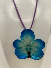 Load image into Gallery viewer, Orchid Flower Necklace Blue _100% natural Vanda Orchid plus necklace chord Van D1 R1
