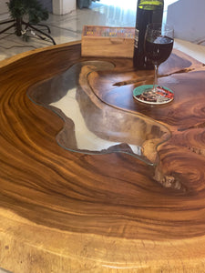 Coffee Table, Round Acacia Saur wood large  112 cm across 91cm width and 9 cm thick, glass inlay feature