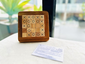TIC TAC TOE naughts and Crosses XO board game ideal travel on a wooden platform