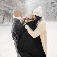 Load image into Gallery viewer, 2-in-1 Winter Camping Warmth Kit with Carry Bag: 210 * 75cm Green Portable Waterproof Warm Sleeping Bag and 200 * 140cm Large Black Double Layer Waterproof Fleece Camping Blanket for Hiking Travel Indoor Outdoor Use
