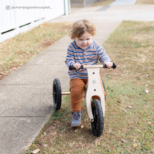 Load image into Gallery viewer, Scout 2-in-1 Balance Bike &amp; Trike.
