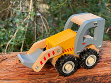 Load image into Gallery viewer, Wooden bobcat excavator with movable parts-large: 15 cm length.
