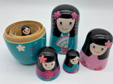 Load image into Gallery viewer, Wooden Nesting Dolls 5 pcs - Japanese kimono design
