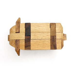 Brainteaser Puzzle Pig animal 3D wooden brain teaser puzzle-take apart and try put all pieces back again.