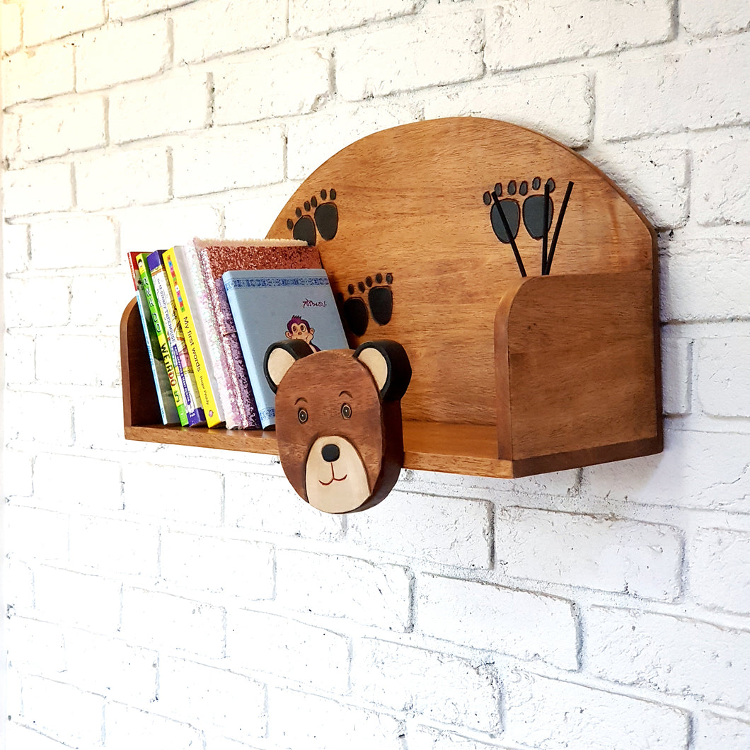 Children's book shelf Bear theme for children's room with mounting pins