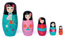 Load image into Gallery viewer, Wooden Nesting Dolls 5 pcs - Japanese kimono design
