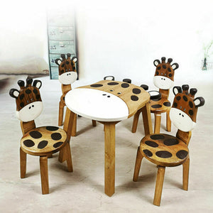 Children’s wooden table : Giraffe themed